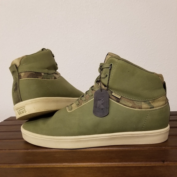 Vans Other - Vans LXVI Stat Camo High Green size 10